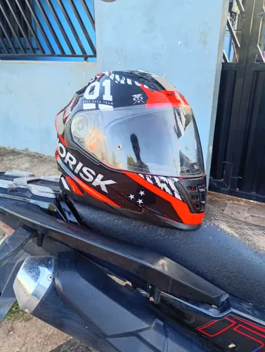 capacete norisk Tokio
