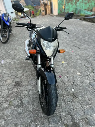Vendo CB 300R ano 2012 9.000,00