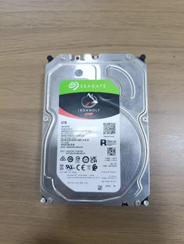 Vendo HD Seagate iron Wolf 6TB