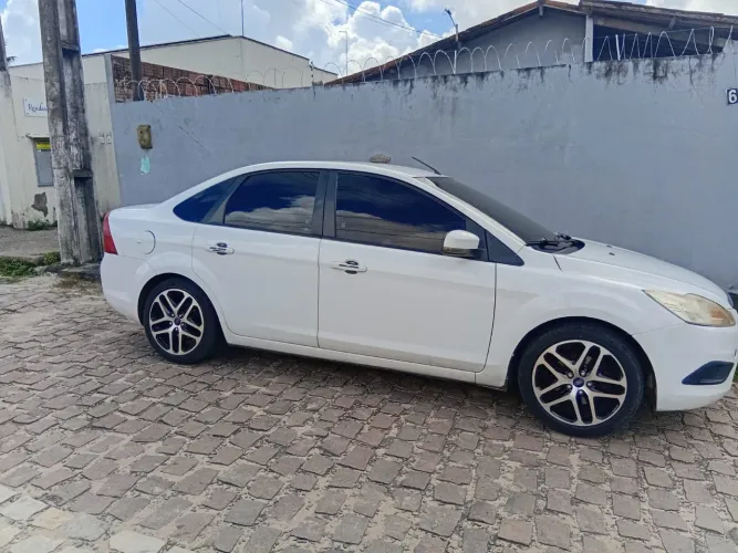 Ford Focus Sedan 1.6/1.6 Flex 8v/16v 4P Mec. 2011