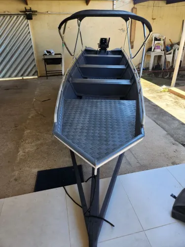 Bote motor carretinha zero!