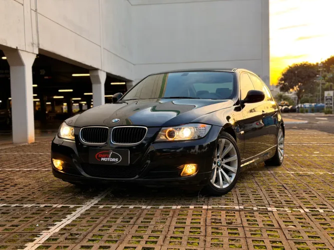 BMW 320I A 2010