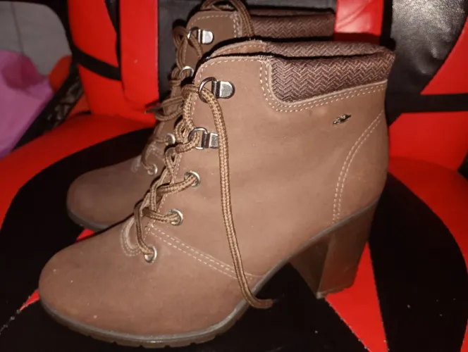 Bota infantil