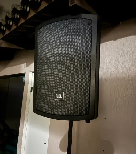 Som JBL