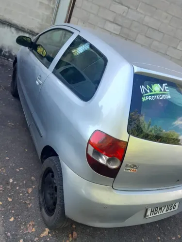 Volkswagen Fox City 1.0mi/ 1.0mi Total Flex 8V 3P 2004