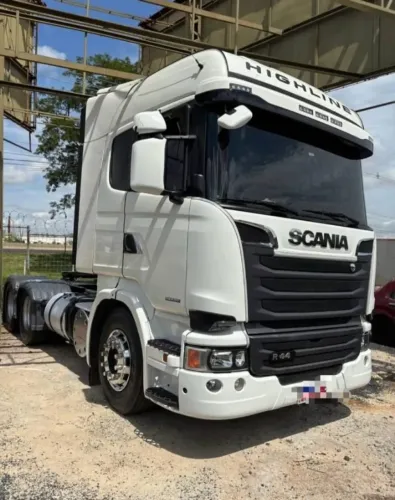 scania r440 6x4 ano 2015