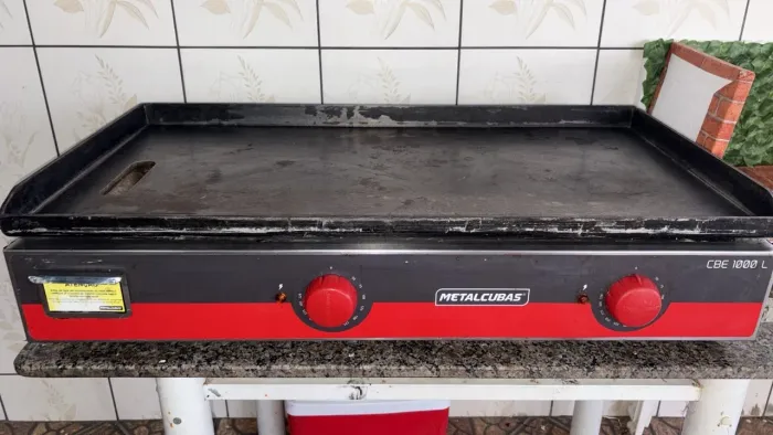 Chapa metalcubas 1 metro 127V