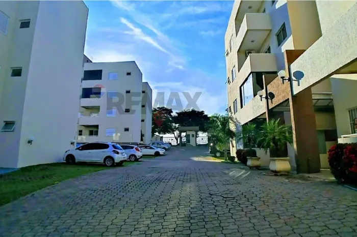 Apartamento para Locação , com 2 quartos ( sendo 1 suíte ), 1º andar ( sem elevador ) e 1