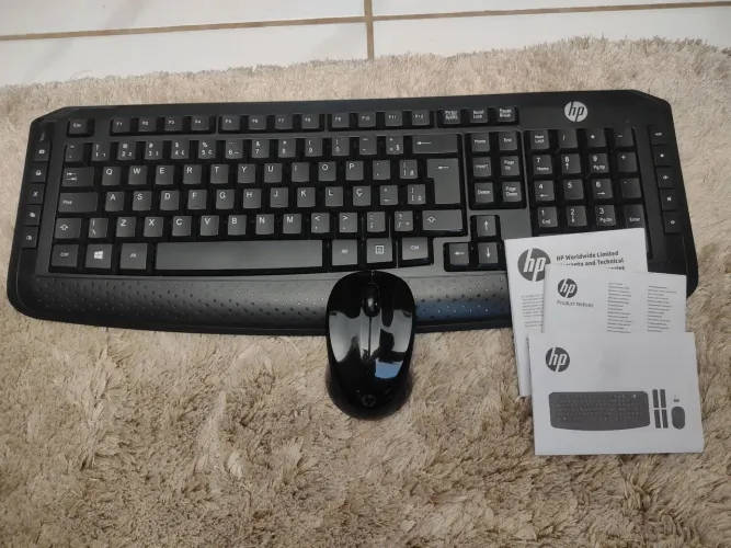 Teclado e Mouse sem Fio HP 300, com mouse HP novo original