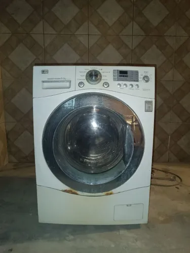 Máquina de Lavar LG 8,5 kg - COM DEFEITO (Para retirada de peças ou reparo