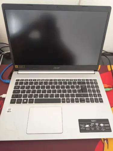 Vendo Notebook Acer Aspire 5