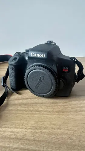Câmera Canon T6i + Lente 18-55mm + Lente 50mm f/1.8 II + Flash Xit + 2 Baterias