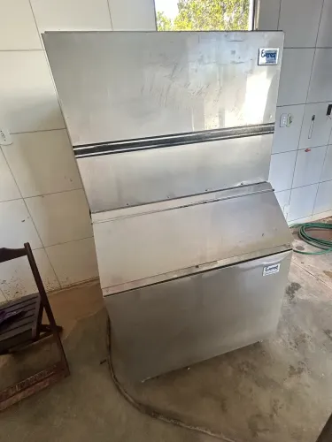 Máquina de gelo Everest 300kg