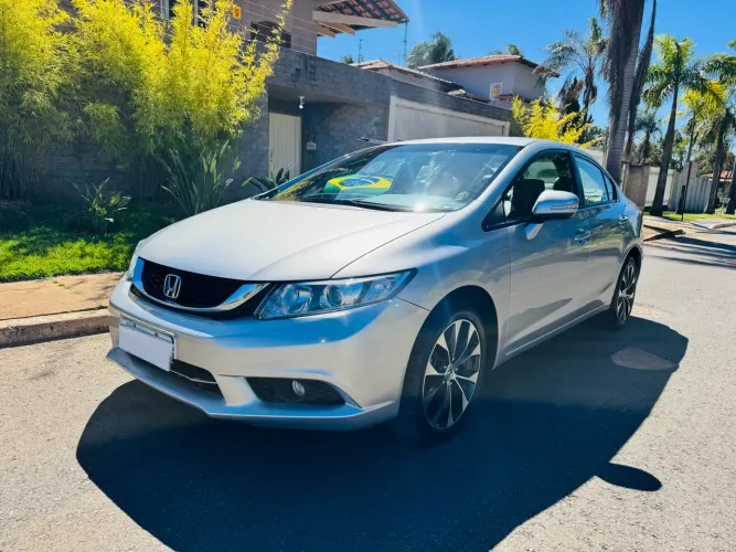 Honda Civic Sedan LXR 2.0 Flexone 16V Aut. 4P 2016