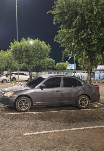 Honda Civic Sedan LX 1.7 16V 115cv Mec. 4P 2002