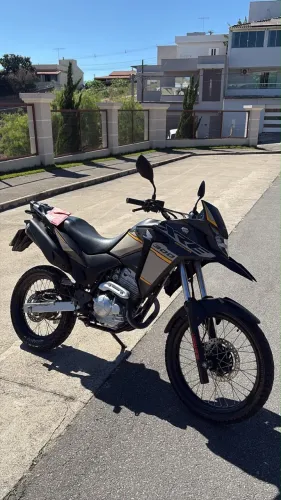 XRE 300 2023 MUITO NOVA