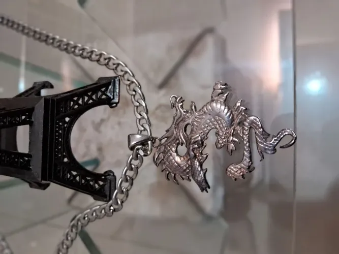 Corrente banhada com pingente de (dragão 28mm prata)