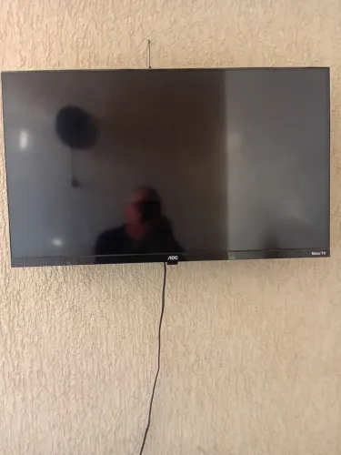 TV AOC Roku