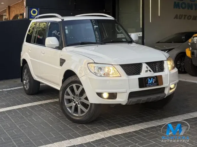 Mitsubishi Pajero TR4 2.0 Blind. 16V 131cv 4X4 Aut. 2015