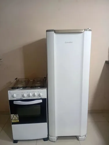 Geladeira e fogão