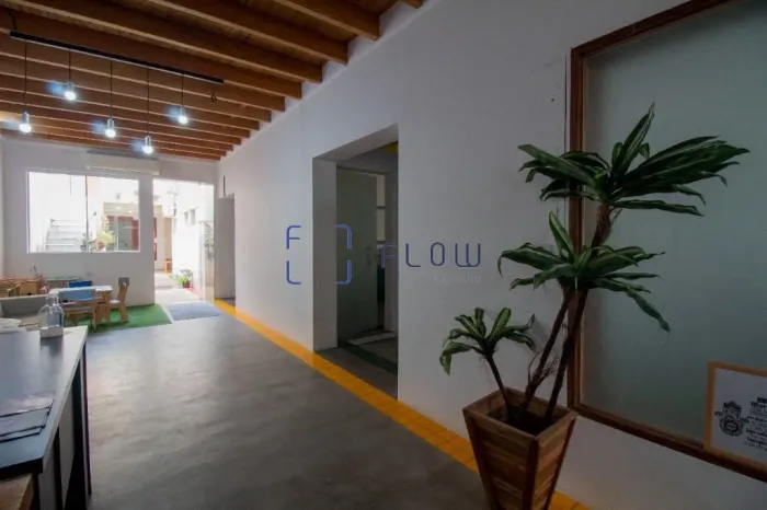 Sobrado Para Locação Vila Mariana, 16 Quartos, 2 Suítes, 2 Vagas, 255m²