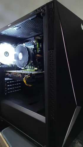 PC Gamer MUITO BARATO c/ RX 570 e montagem profissional!