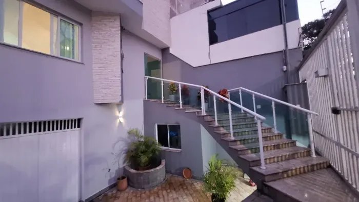 SOBRADO À VENDA PORTEIRA FECHADA NA VILA MATILDE!