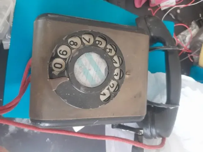 Telefone Antigo a maniveta, com disco adaptado-Siemens