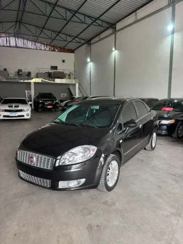 Fiat Linea LX 1.9/ 1.8 Flex 16V Dualogic 4P 2011
