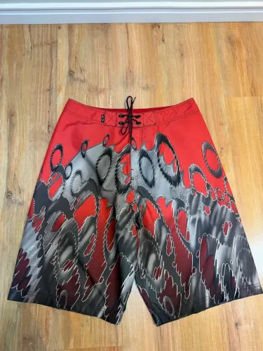 Bermuda static red zera