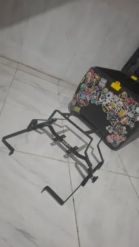 Suporte para baú removível