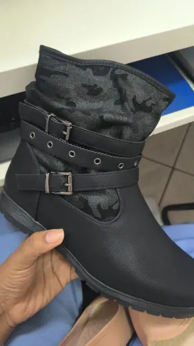 Bota preta