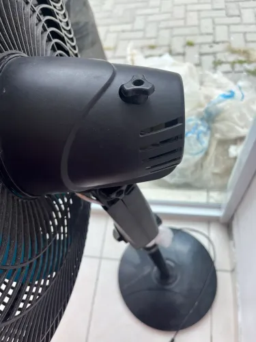 Ventilador cadense para concerto ou retirada de peças.