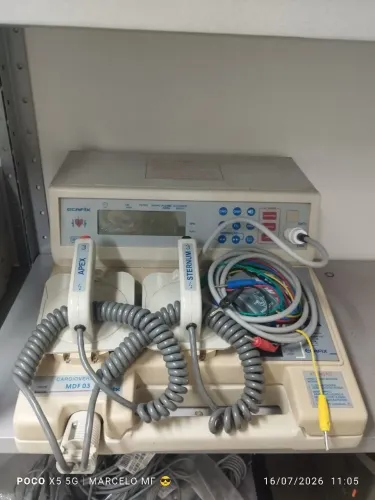 Cardioversor MDF 03