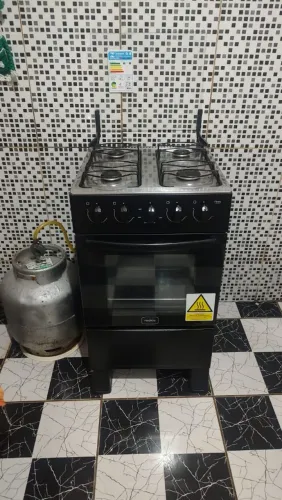 Estou vendedo por conta que tou indo embora