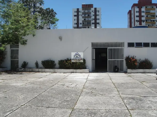 Prédio Comercial para Venda em Salvador, Imbuí, 5 banheiros, 10 vagas