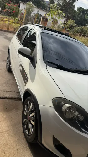 Fiat Palio Sporting 1.6 Flex 16V 5P 2014