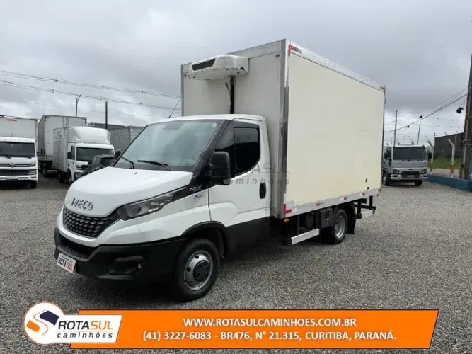 IVECO DAILY 55-170 2022 BAÚ REFRIGERADO 4,20M