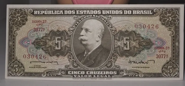 Cédula antiga de 5 cruzeiros