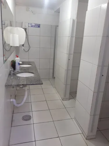ALUGO PONTA COMERCIAL/ ESCOLA