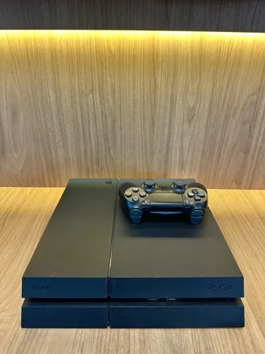PS4 500gb + Controle + 2 Jogos