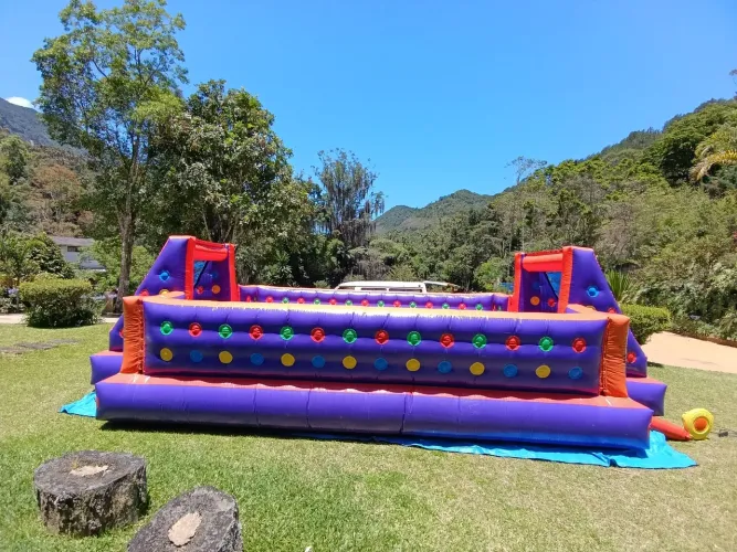 Vendo futebol de sabão