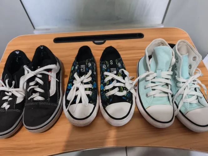 Lote com 3 tênis infantil