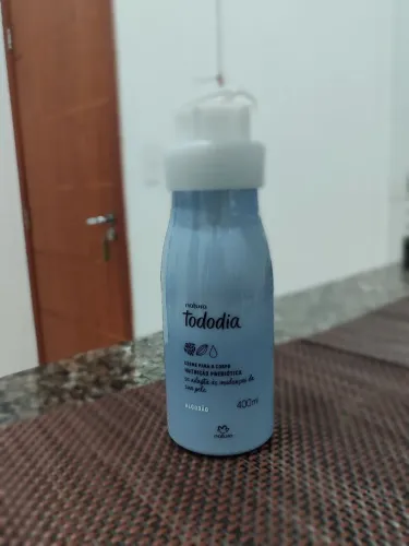 Hidratante natura tododia algodão.