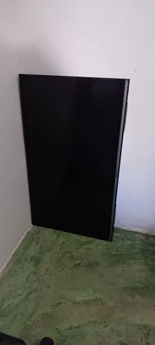 Tv 43" Panasonic para retirada de peça