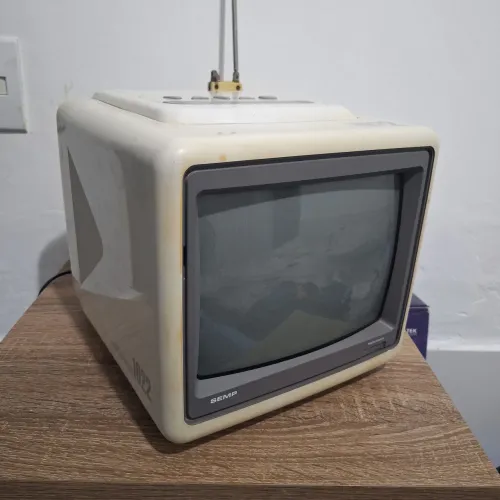 Tv de Tubo Semp 1022 e 10 polegadas