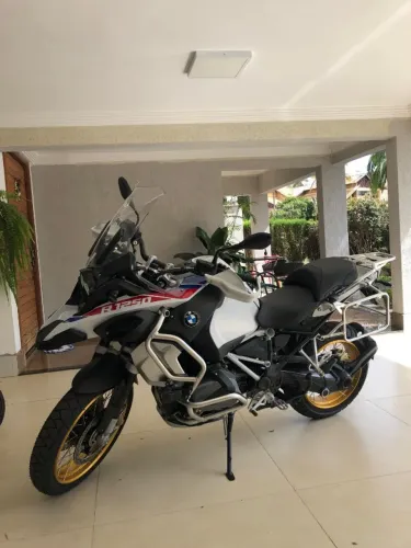 BMW R 1250 GS Adventure - Apenas 7.500 km - Único Dono - Impecável
