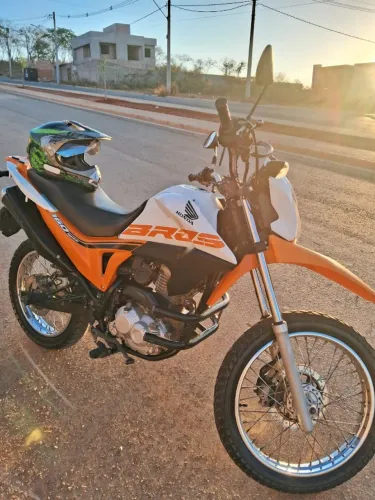 Honda Bros 160 ESDD - Em Excelente Estado