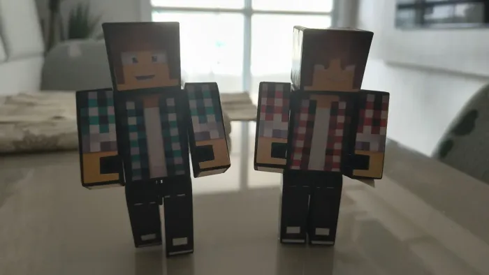 Miniatura authentic Game