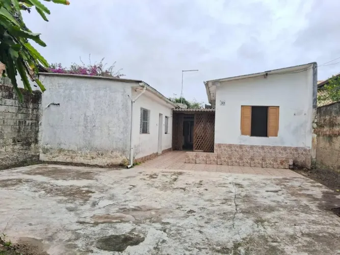 Casa à Venda, São Fernando - Itanhaém